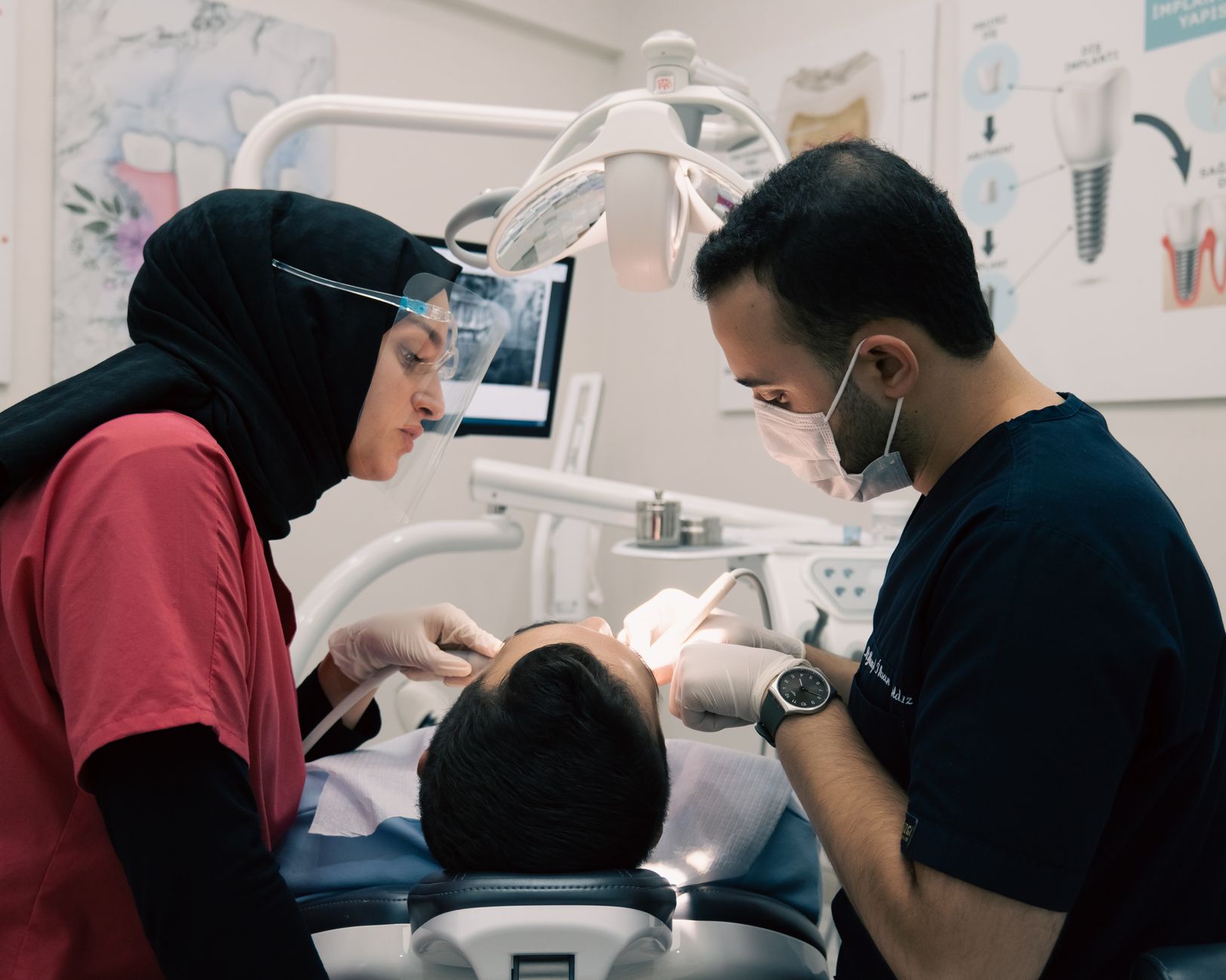 علاج خروج الفك من مكانه